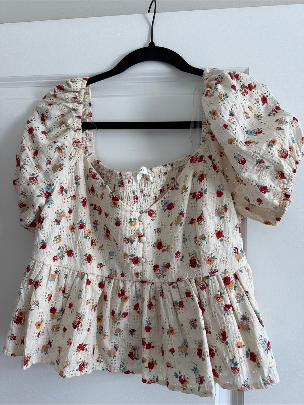 Smocked Puff-Sleeve Peplum Top in Cream Floral